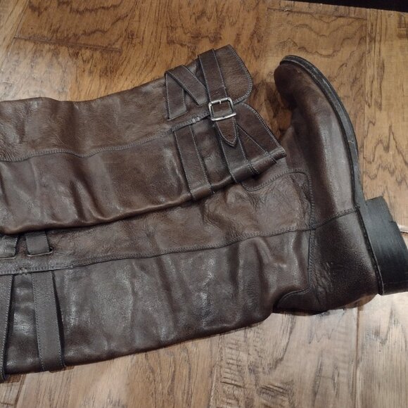 Frye Tall Dark Brown Boot - Picture 4 of 9